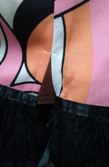 NWT Retro Glamour Faux Feather Top | Size 14/16 - Picture 14 of 16